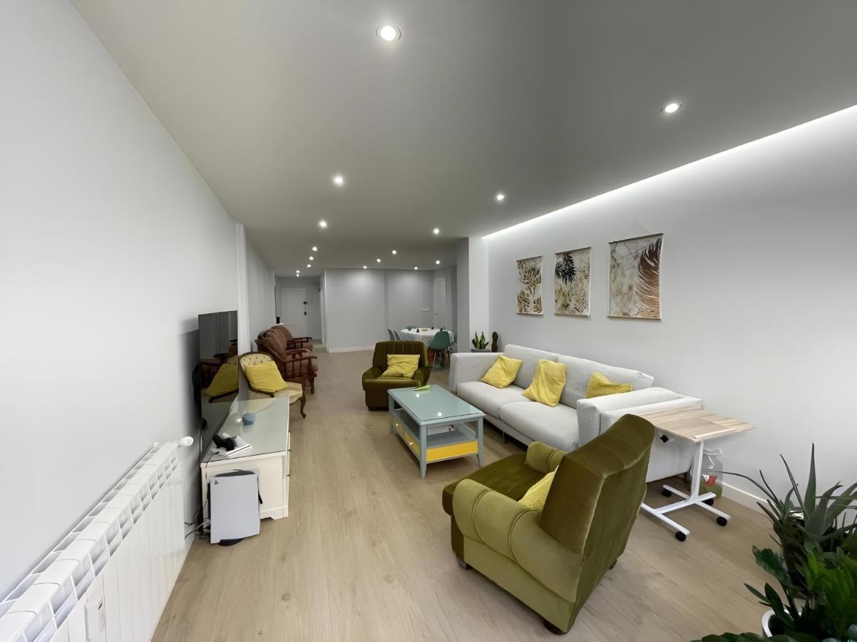 Amplio Y Moderno Piso De 4 Habitaciones Y Terraza بونتيفيذرا المظهر الخارجي الصورة